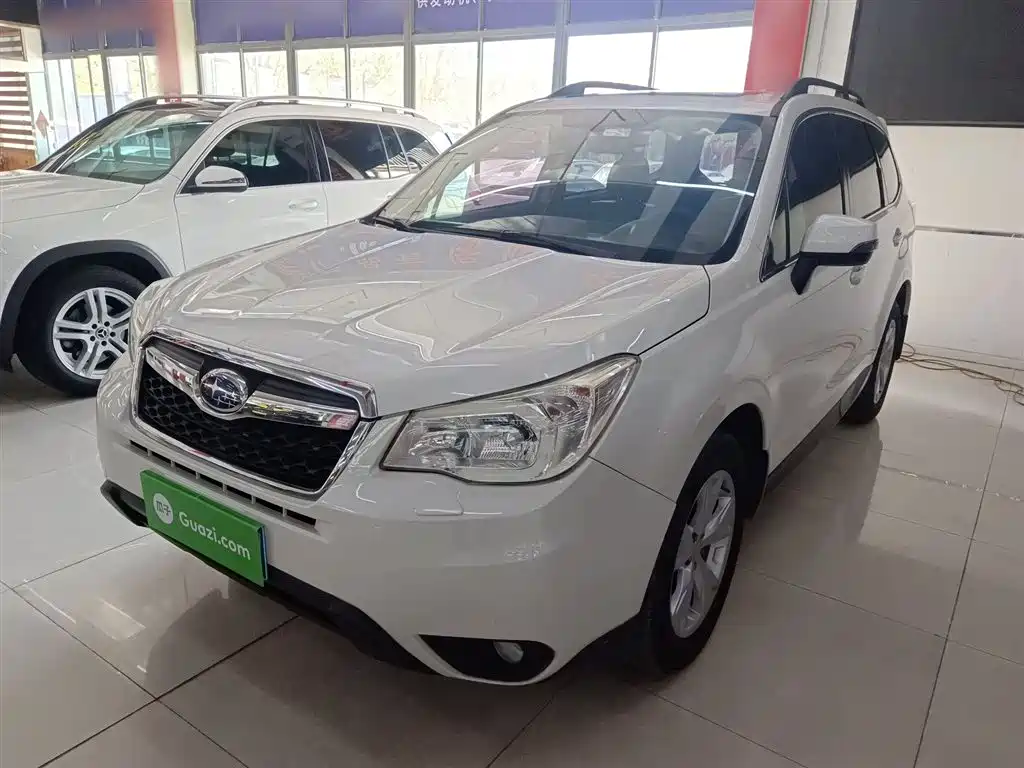 Subaru Forester 2015 — фото 2