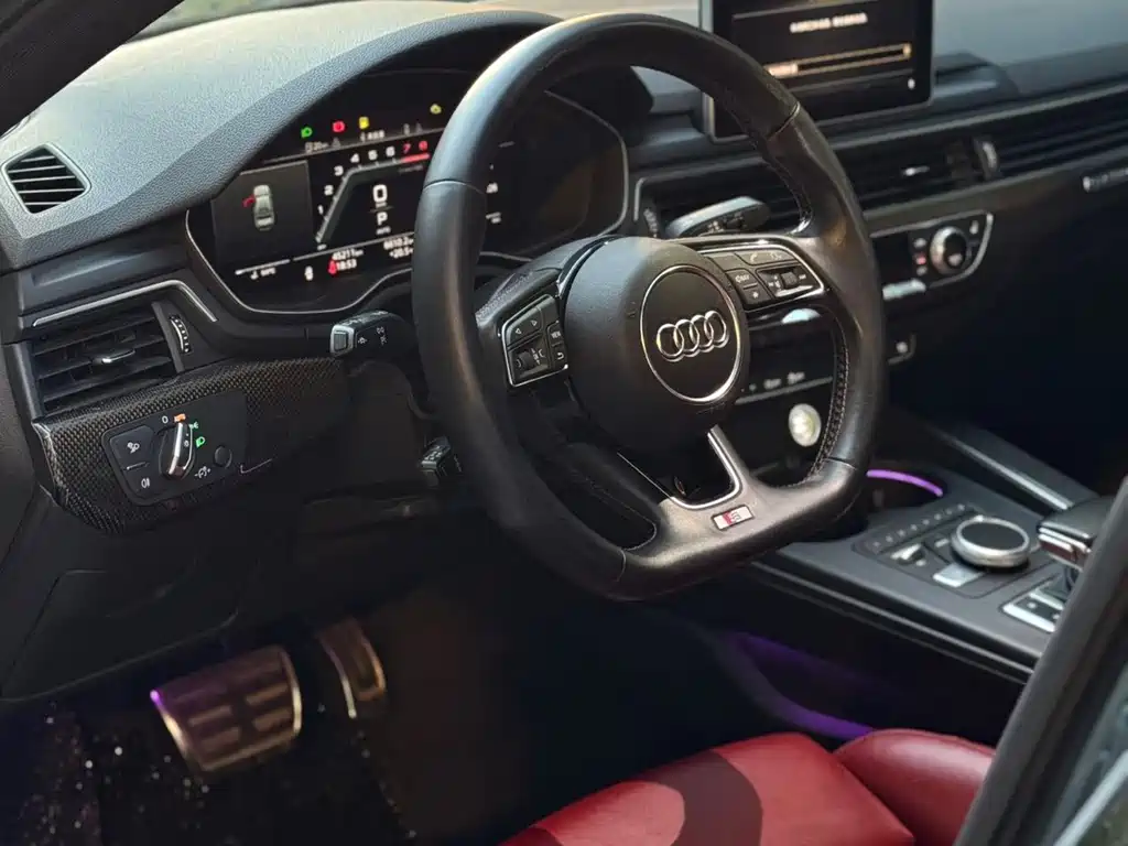Audi S4 2019 — фото 8