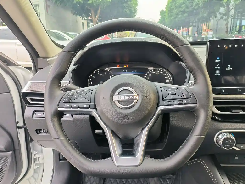 Nissan Teana 2024 — фото 10