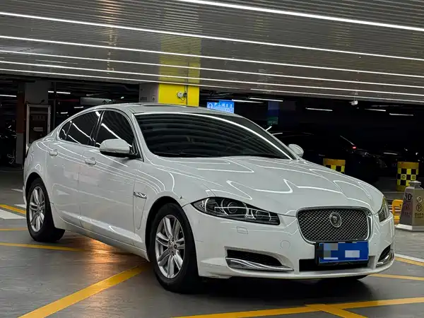 Jaguar XF 2014