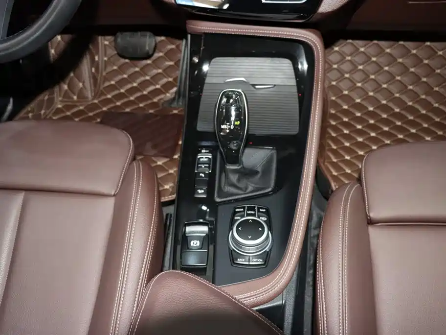 BMW X1 2022 — фото 15