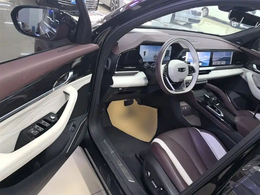 Geely Xingyue L 2022 — фото 15