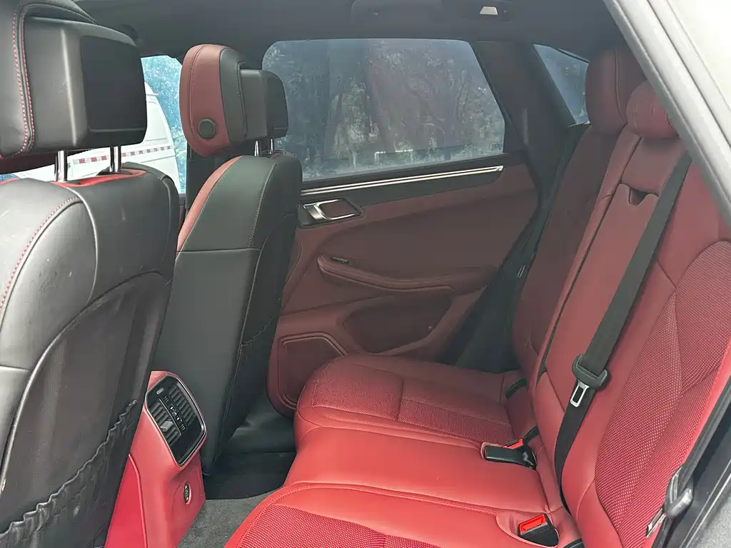 Porsche Macan 2020 — фото 13