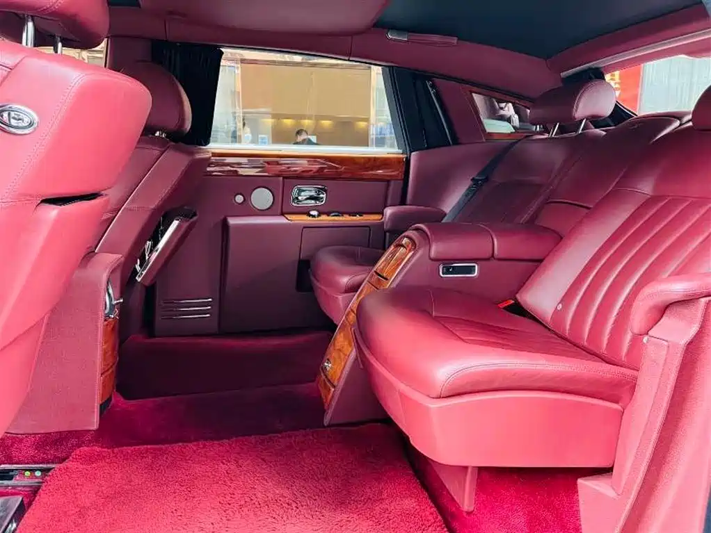 Rolls-Royce Phantom 2012 — фото 7