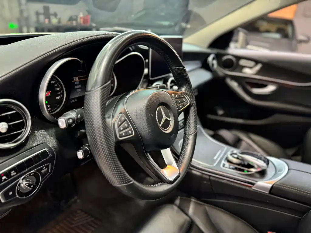 Mercedes-Benz C-Class 2016 — фото 14