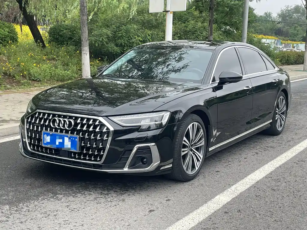 Audi A8 2024