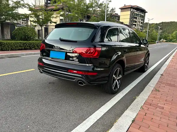 Audi Q7 2014