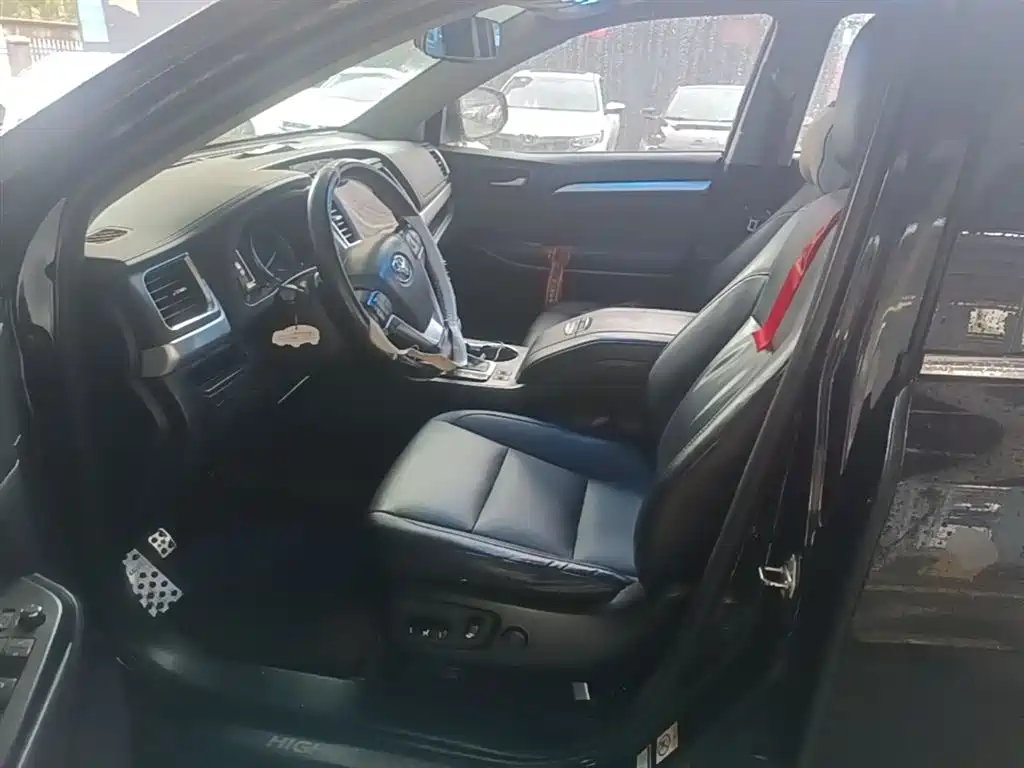 Toyota Highlander 2018 — фото 15
