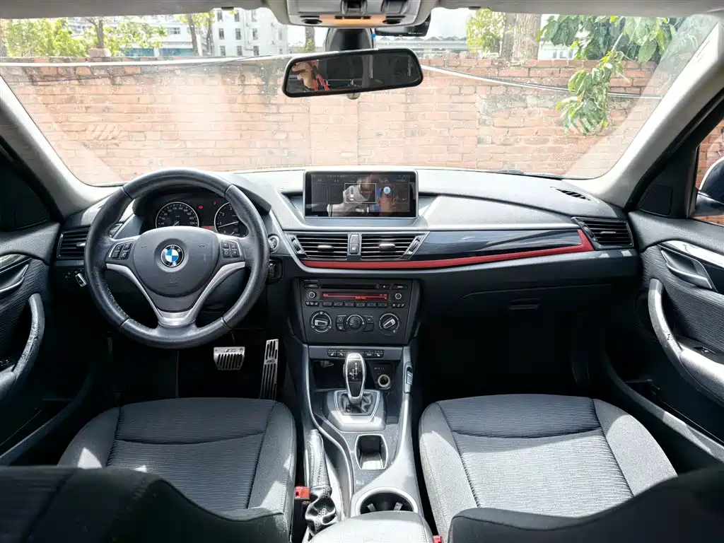 BMW X1 2016 — фото 18