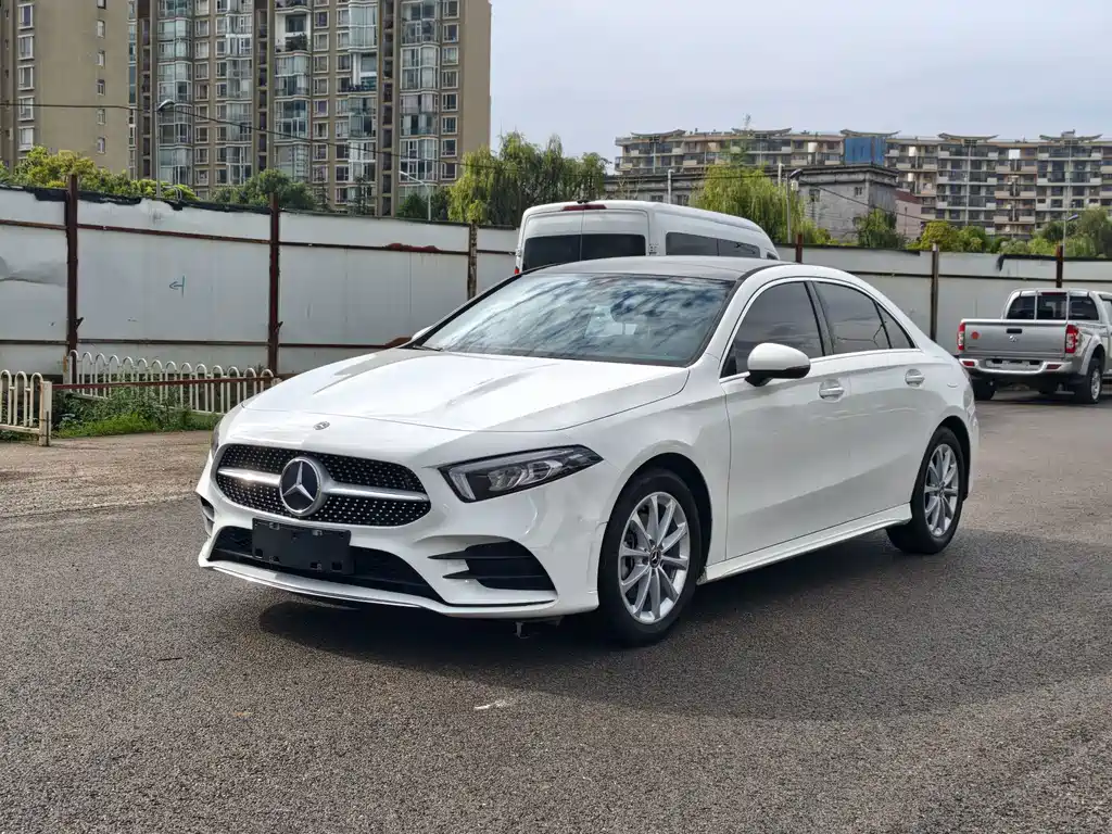 Mercedes-Benz A-Class 2020 — фото 17