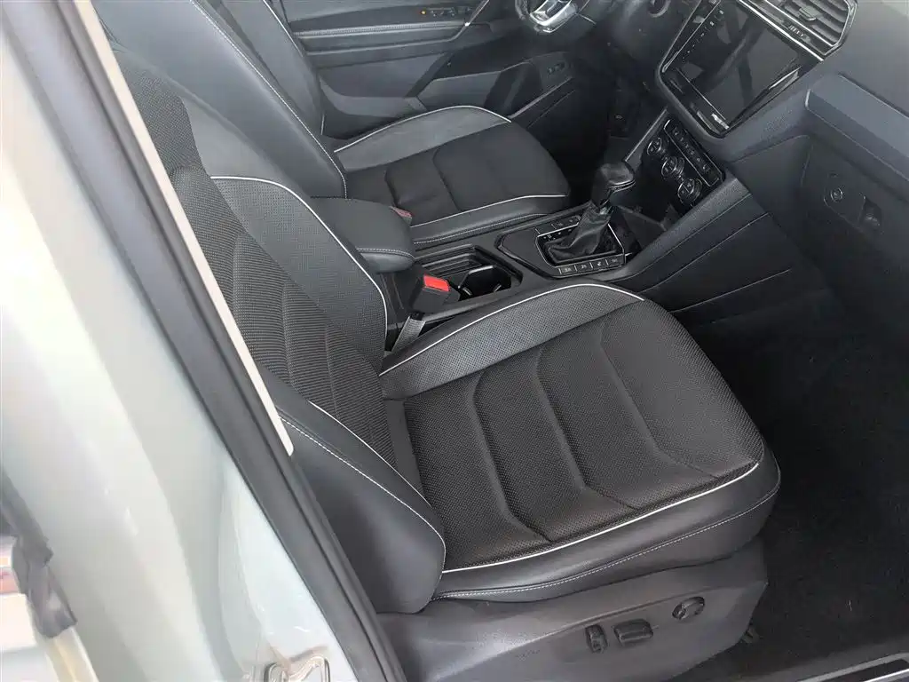 Volkswagen Tiguan L 2021 — фото 25