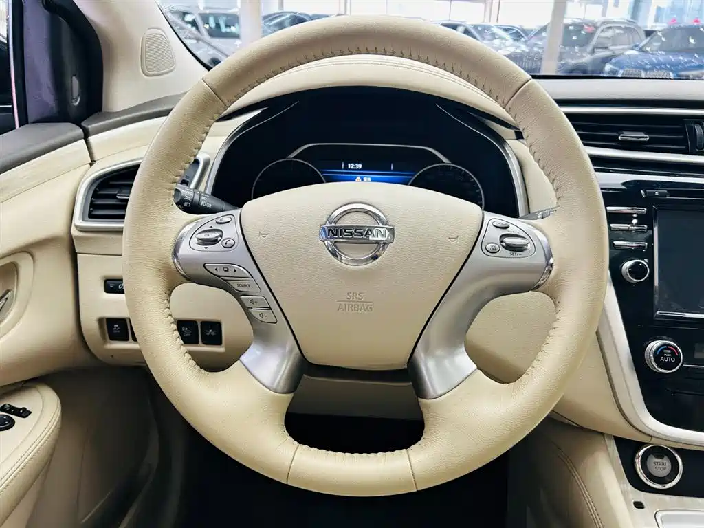 Nissan Murano 2018 — фото 15