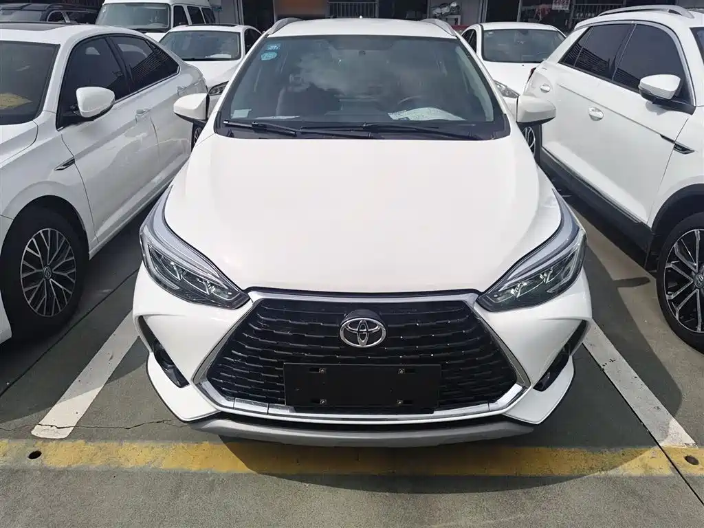 Toyota Yaris L 2020 — фото 3