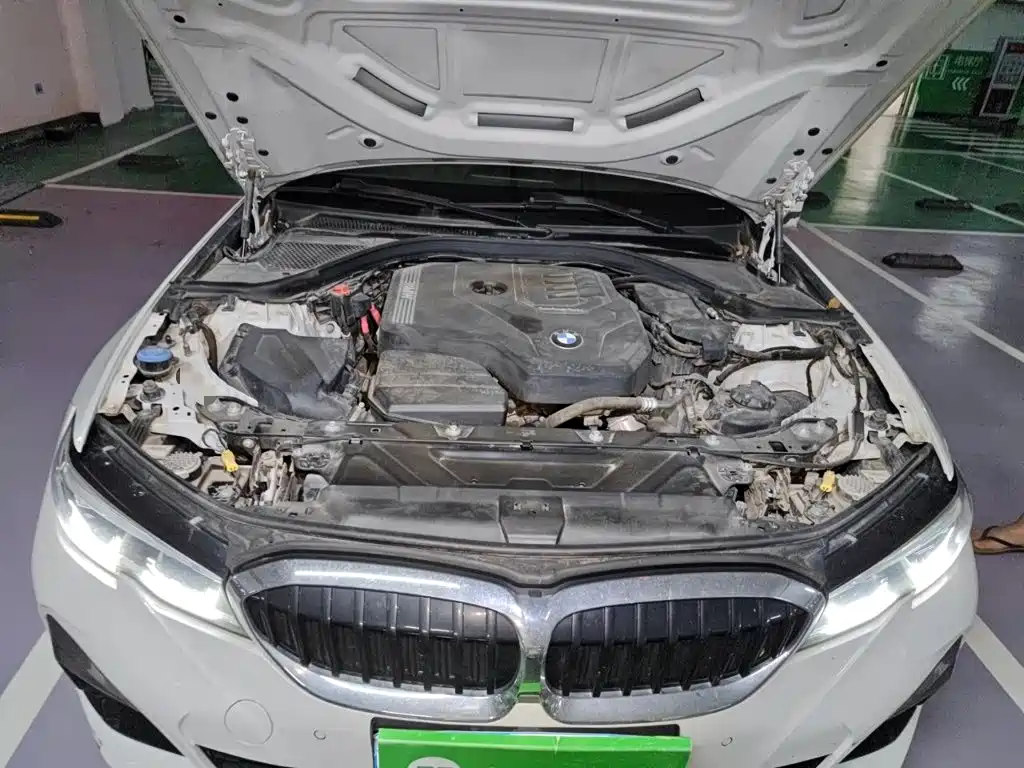 BMW 3 Series 2022 — фото 16