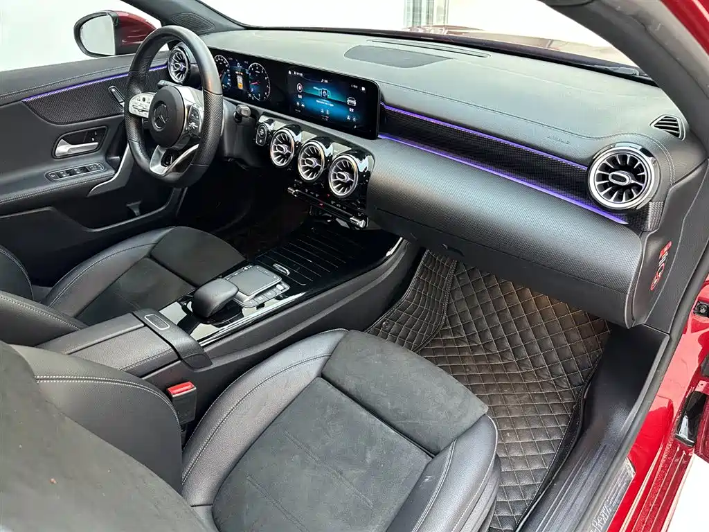 Mercedes-Benz A-Class 2021 — фото 22