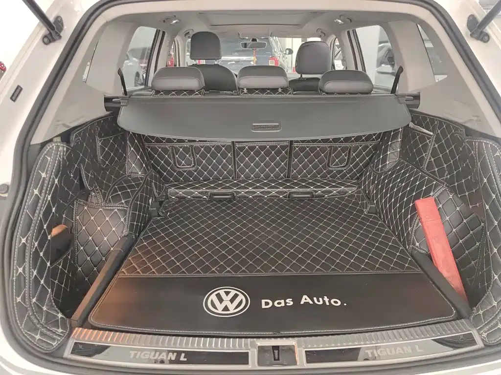 Volkswagen Tiguan L 2017 — фото 6
