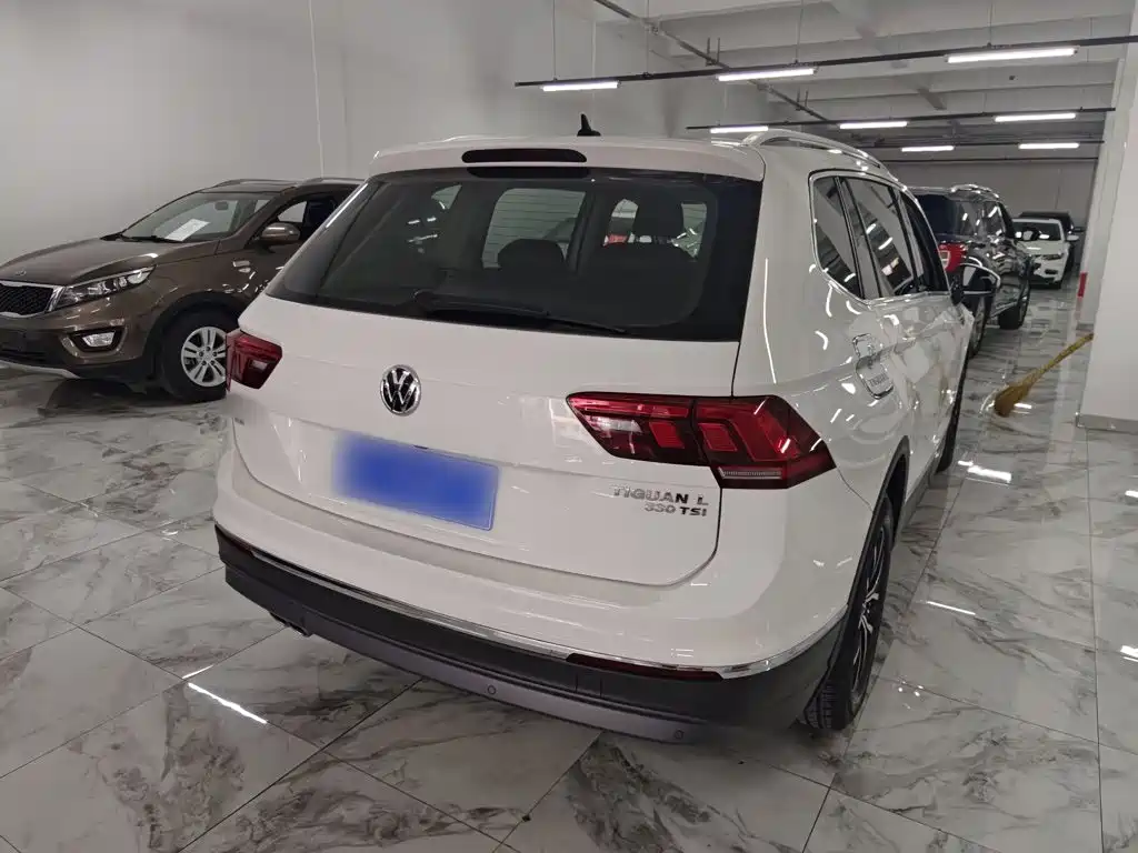Volkswagen Tiguan L 2017 — фото 13