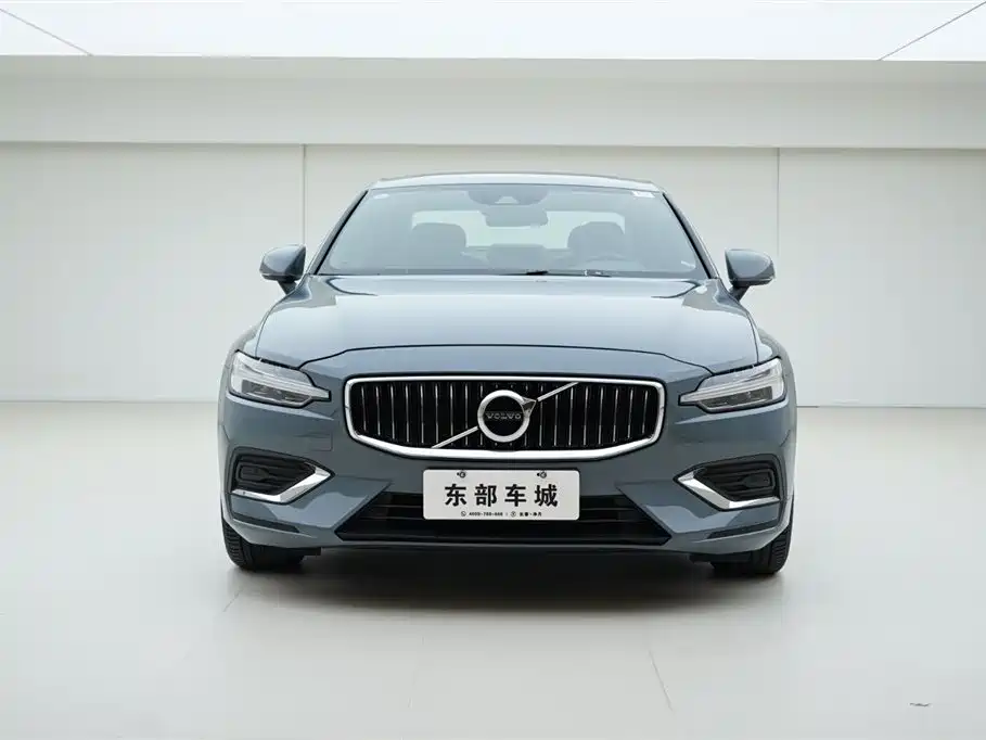 Volvo S60 2021 — фото 2