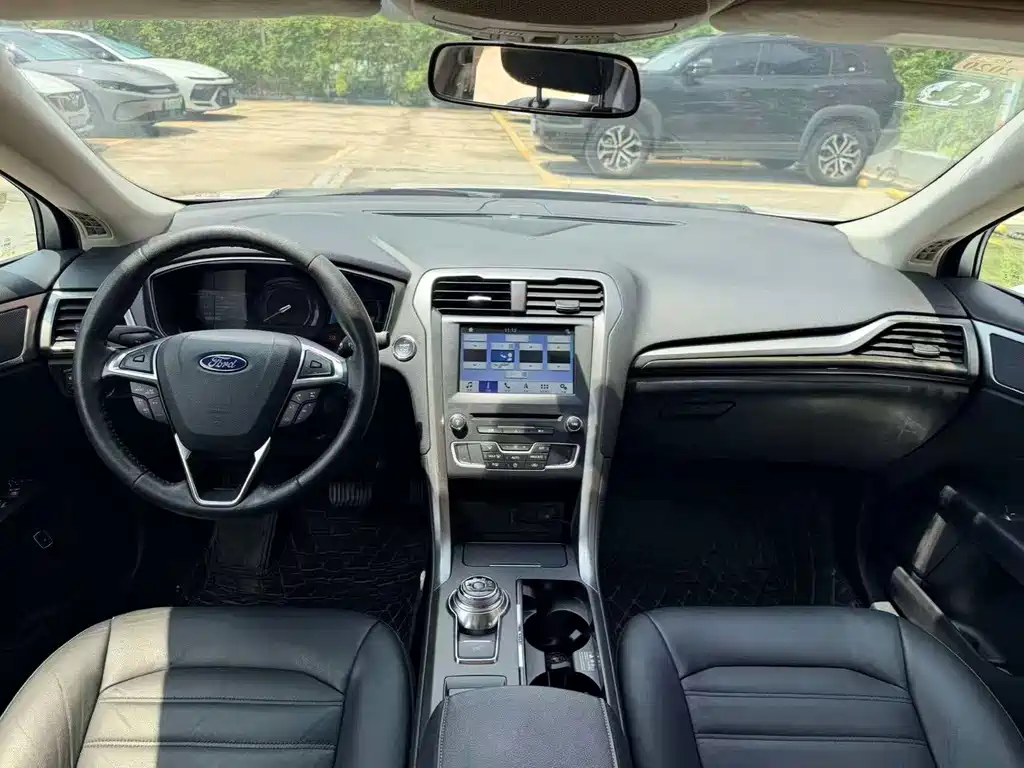 Ford Mondeo New Energy 2018 — фото 10