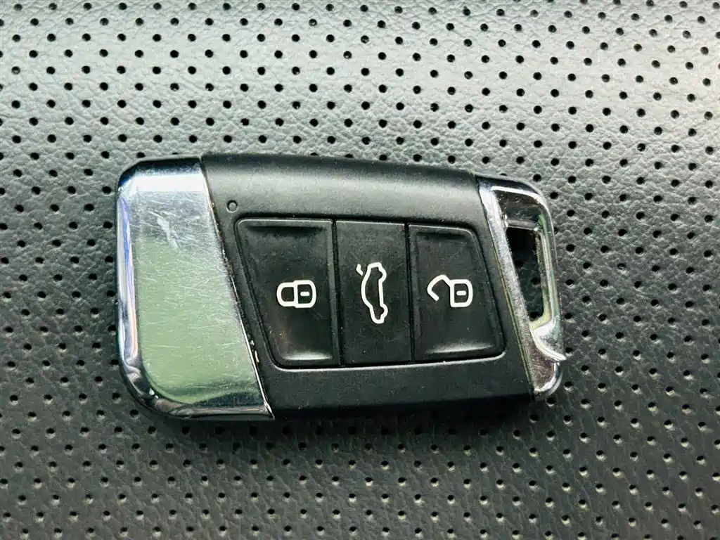 Volkswagen Passat 2019 — фото 13