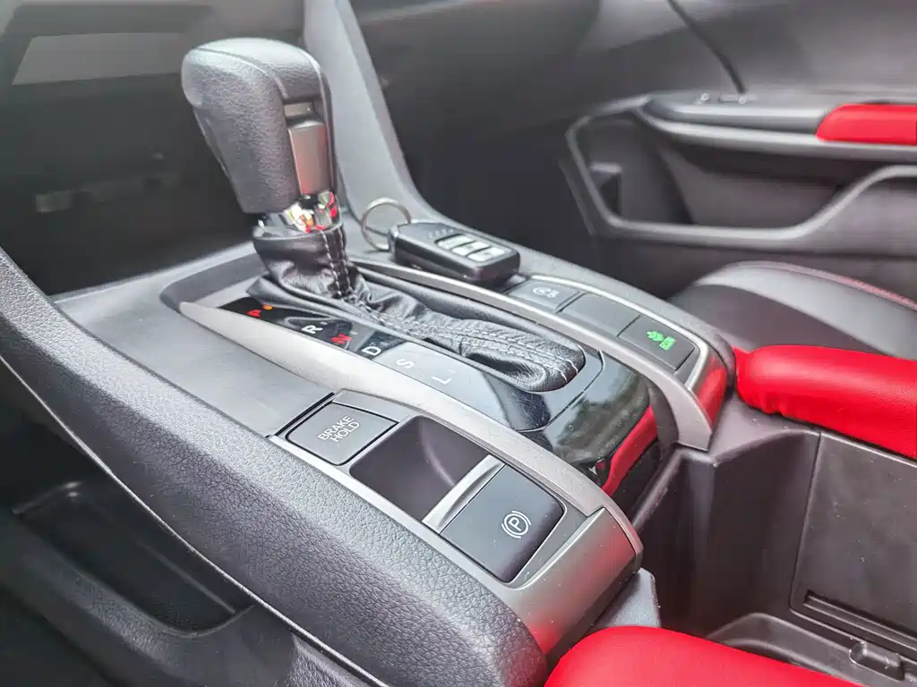 Honda Civic 2022 — фото 13