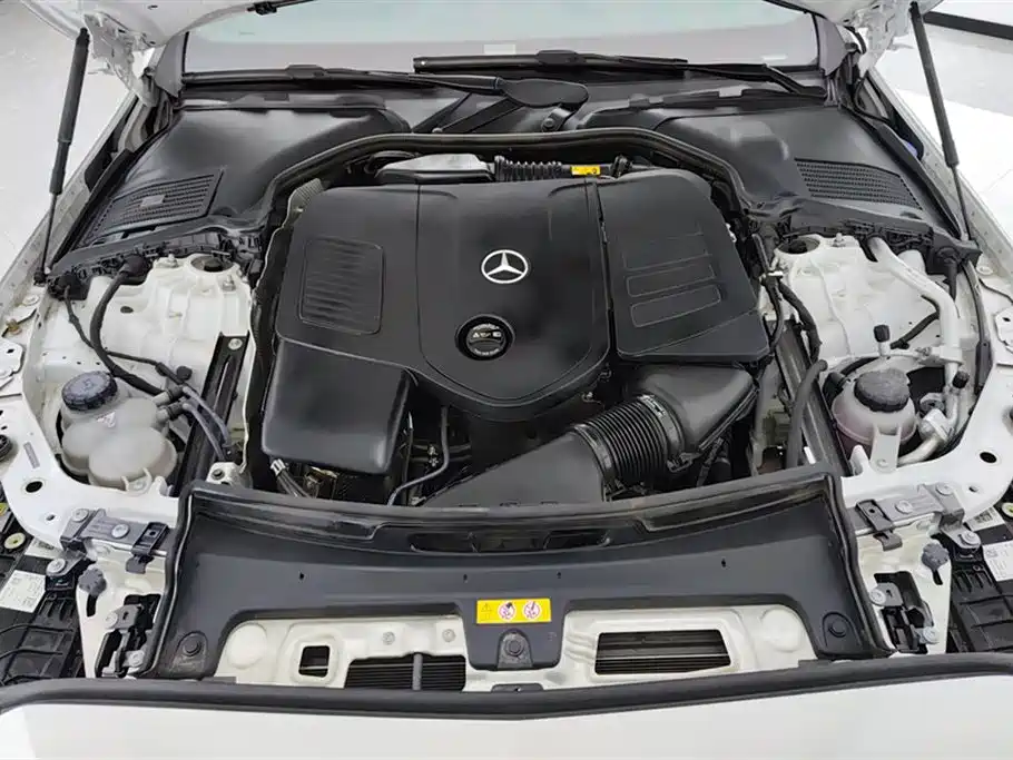 Mercedes-Benz C-Class 2023 — фото 10