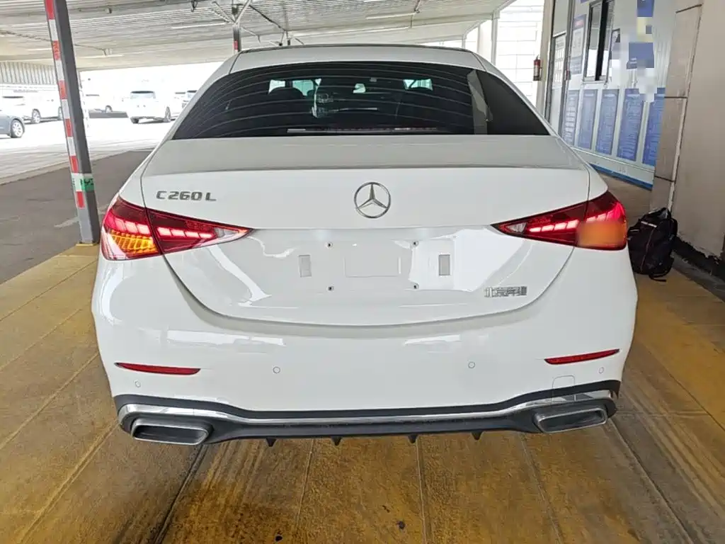 Mercedes-Benz C-Class 2022 — фото 6