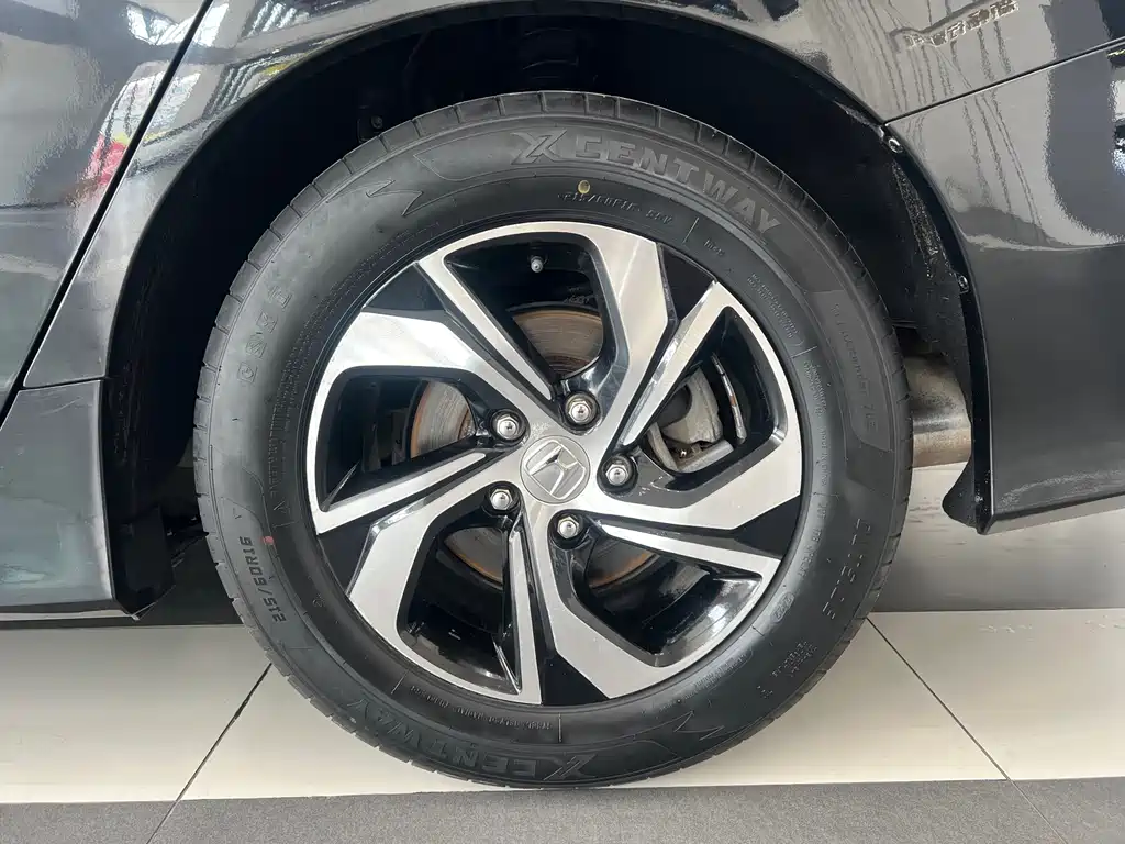 Honda Accord 2017 — фото 12