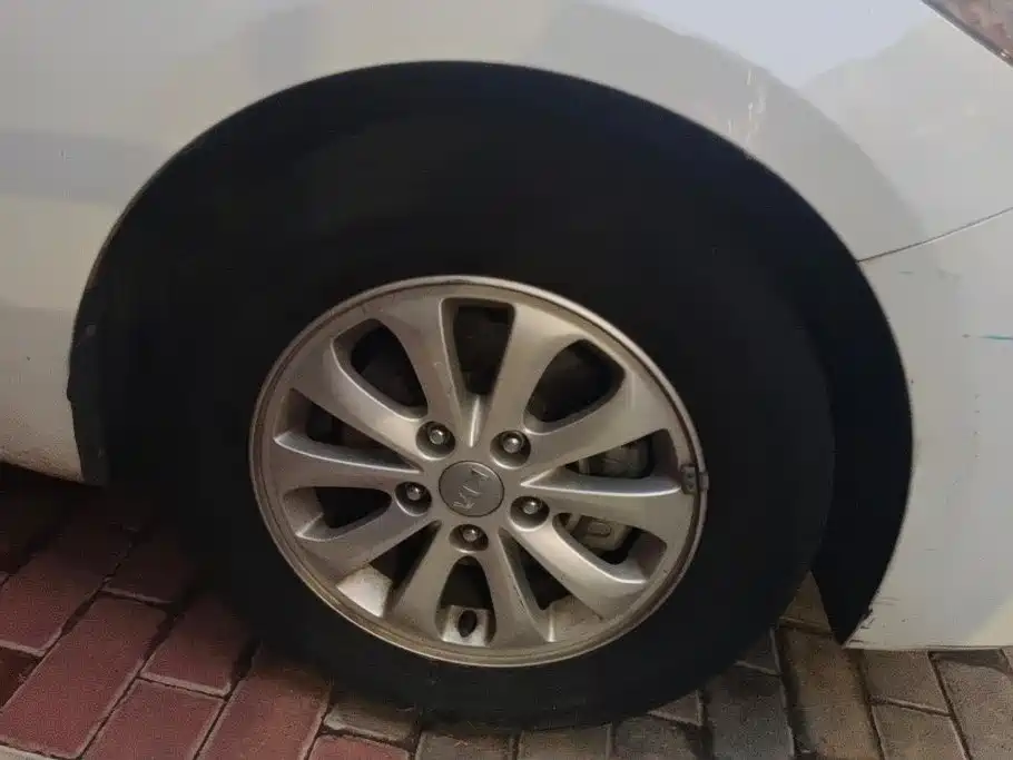 Kia K3 2016