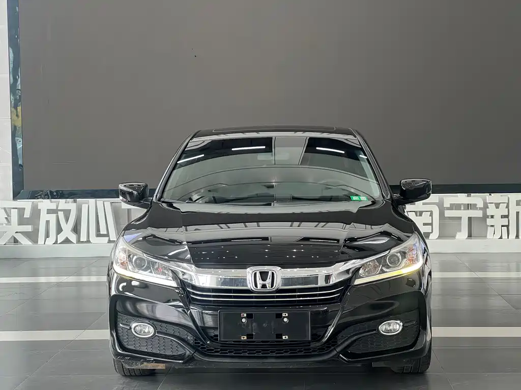Honda Accord 2017 — фото 2