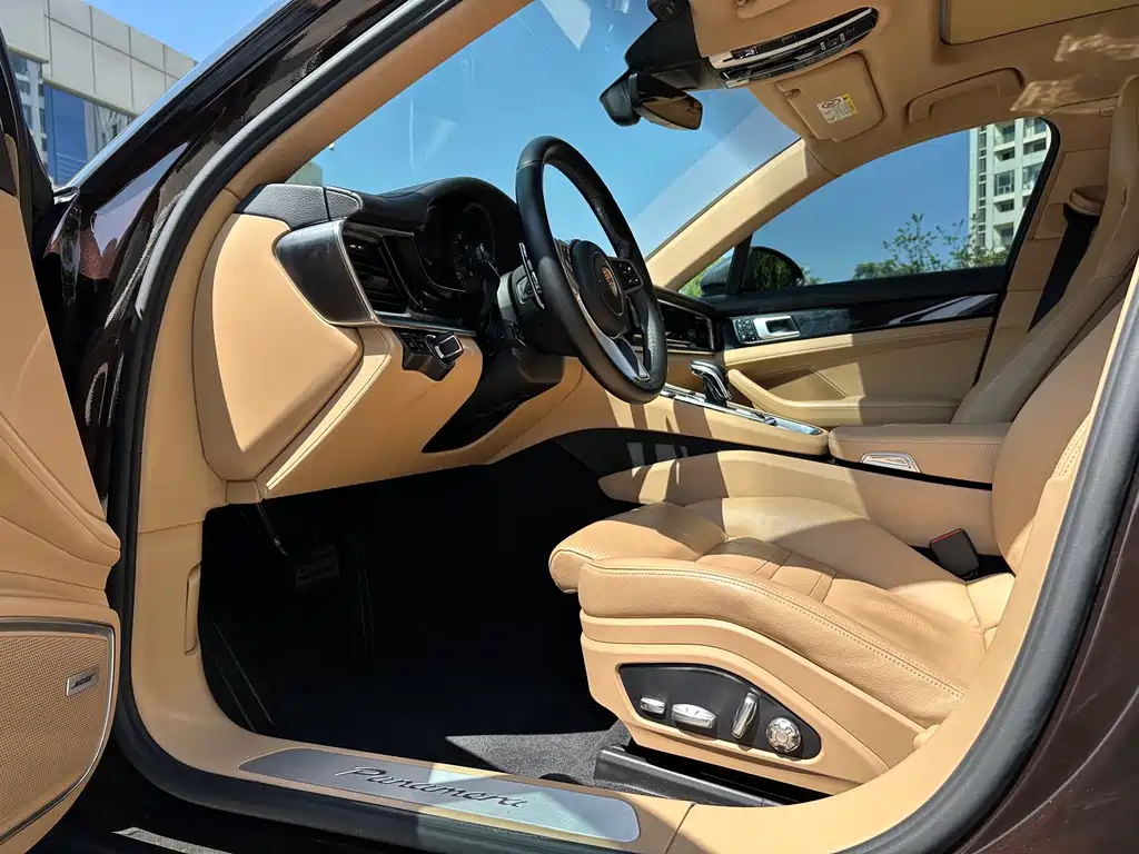 Porsche Panamera 2018 — фото 7