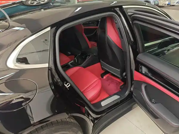 Porsche Panamera 2024