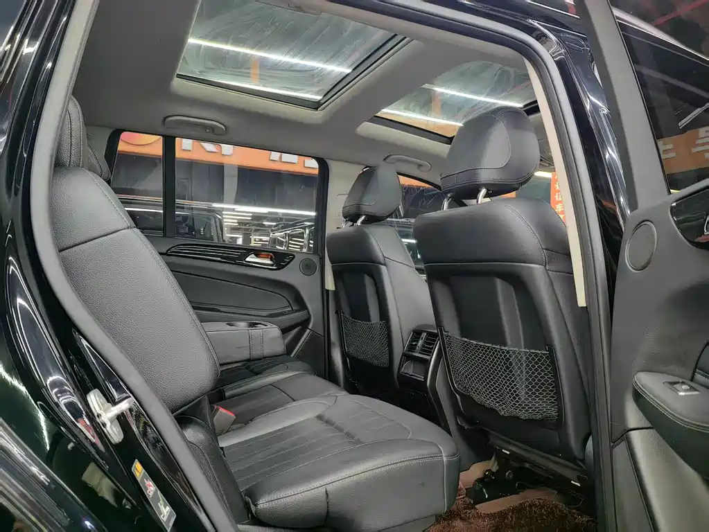 Mercedes-Benz GLS 2017 — фото 13