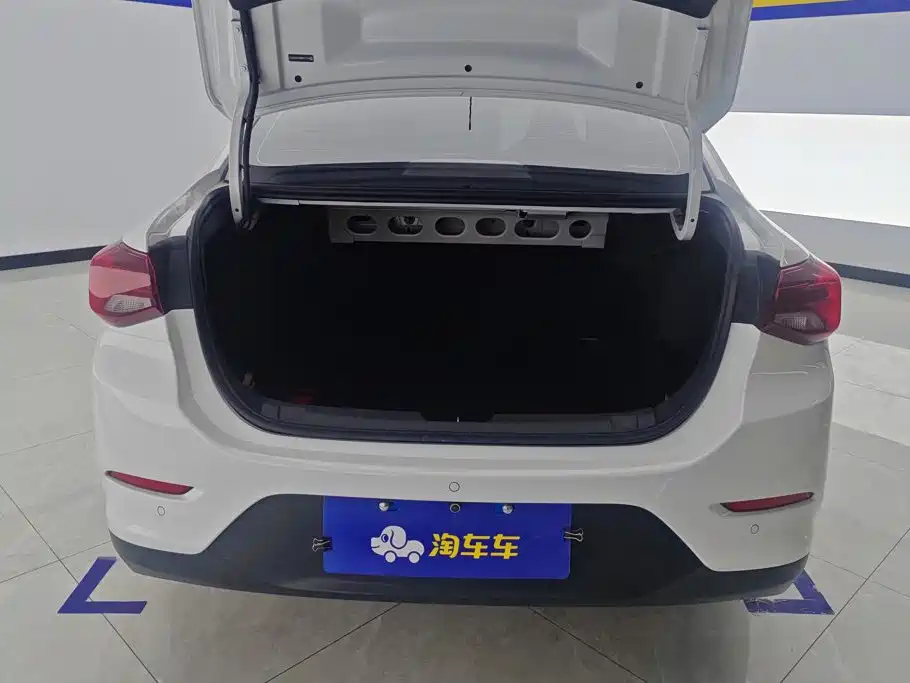Chevrolet Cavalier 2021