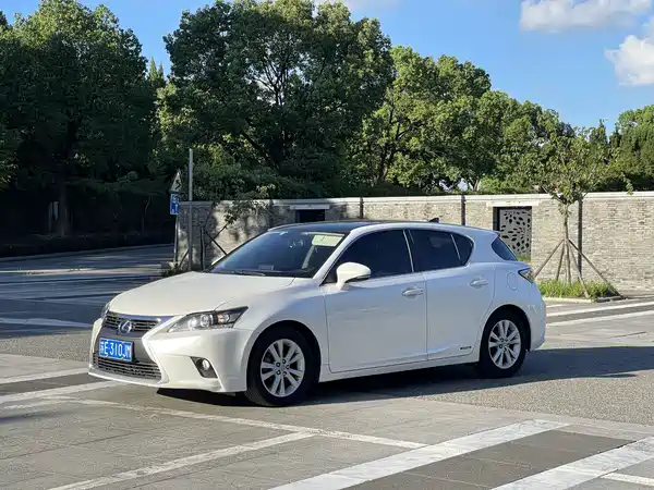 Lexus CT 2017