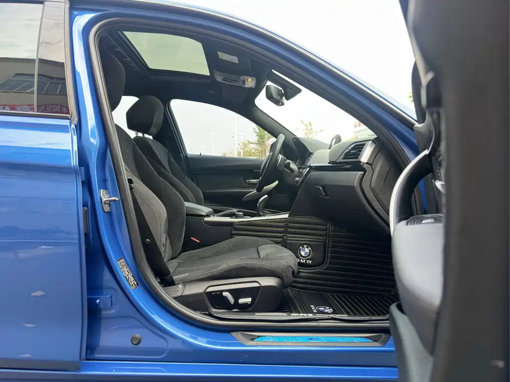 BMW 3 Series 2017 — фото 12