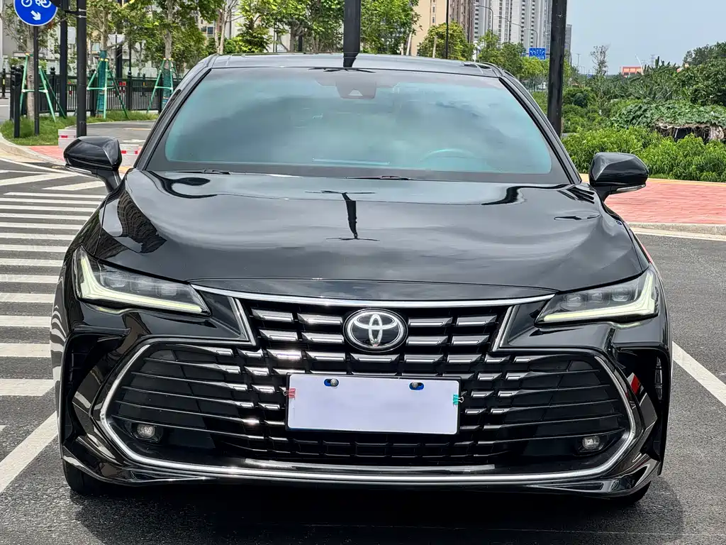 Toyota Avalon 2022 — фото 2