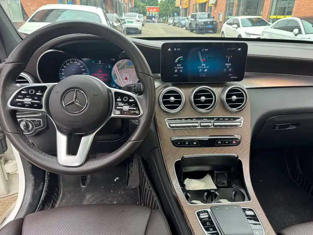 Mercedes-Benz GLC 2019 — фото 10