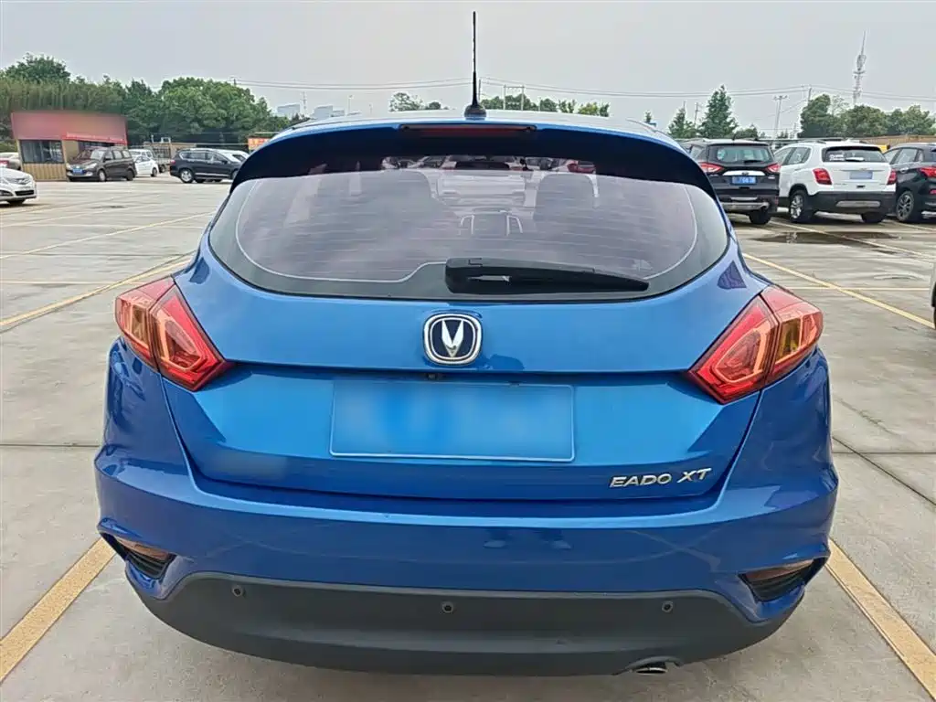 Changan Eado XT 2015 — фото 6