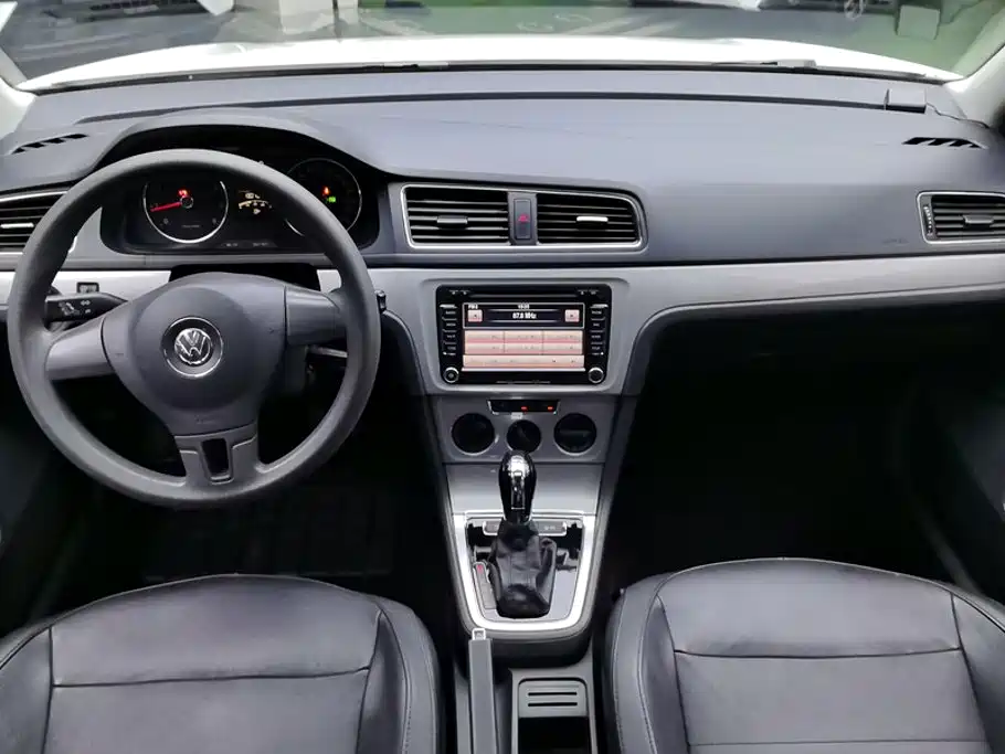 Volkswagen Gran Lavida 2015 — фото 12