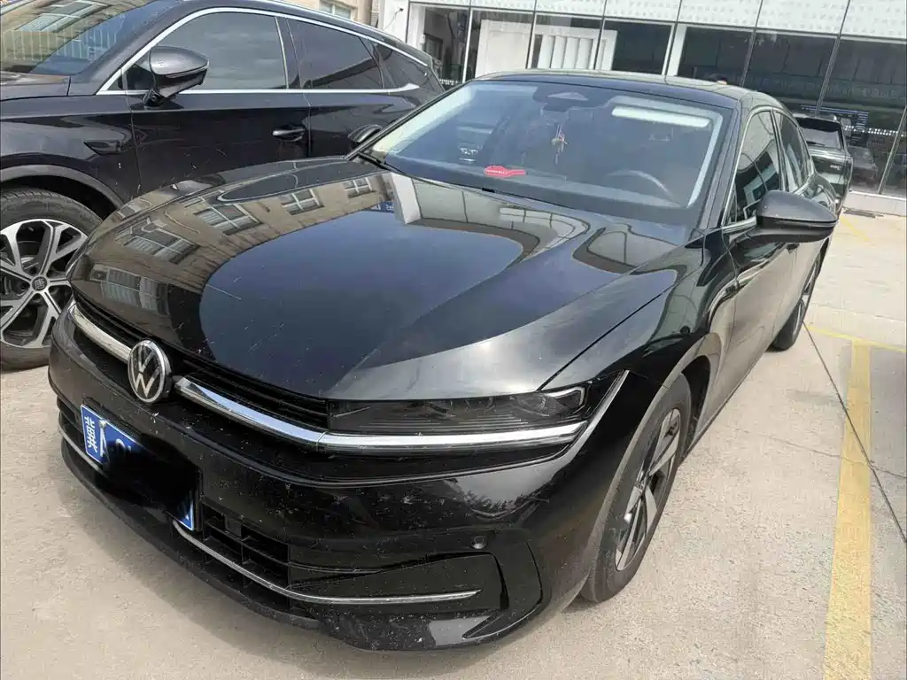 Volkswagen Magotan 2024