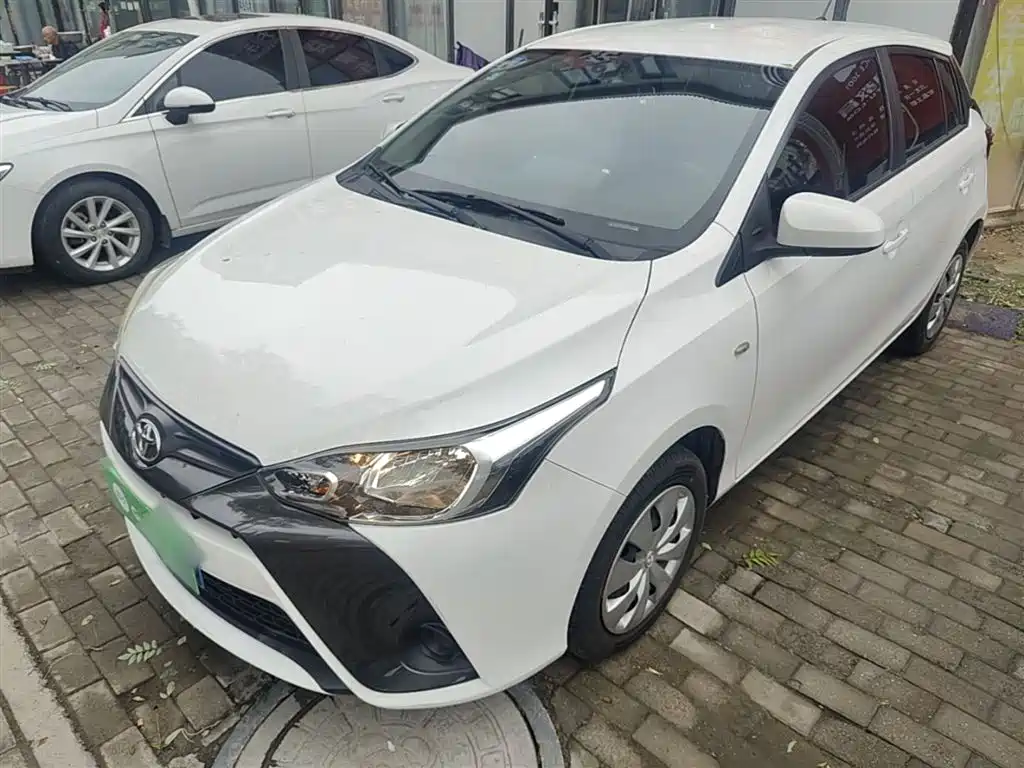 Toyota Yaris L 2019