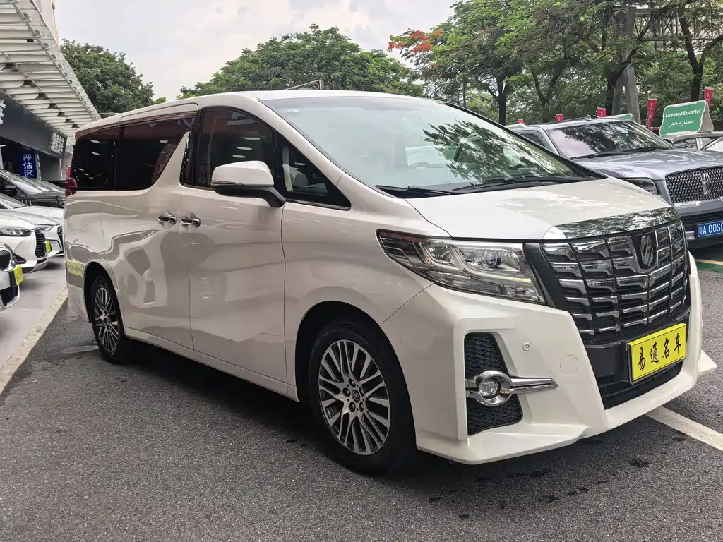 Toyota Alphard 2017 — фото 27