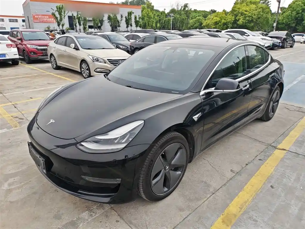 Tesla Model 3 2019 — фото 1