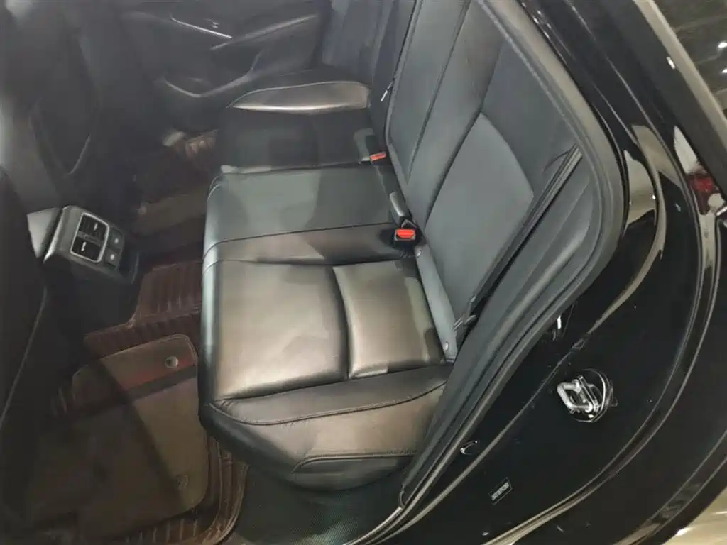 Honda Accord 2023 — фото 17