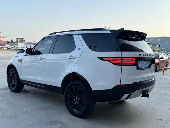 Land Rover Discovery 2020