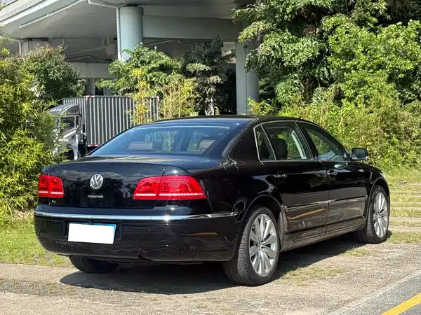 Volkswagen Phaeton 2010