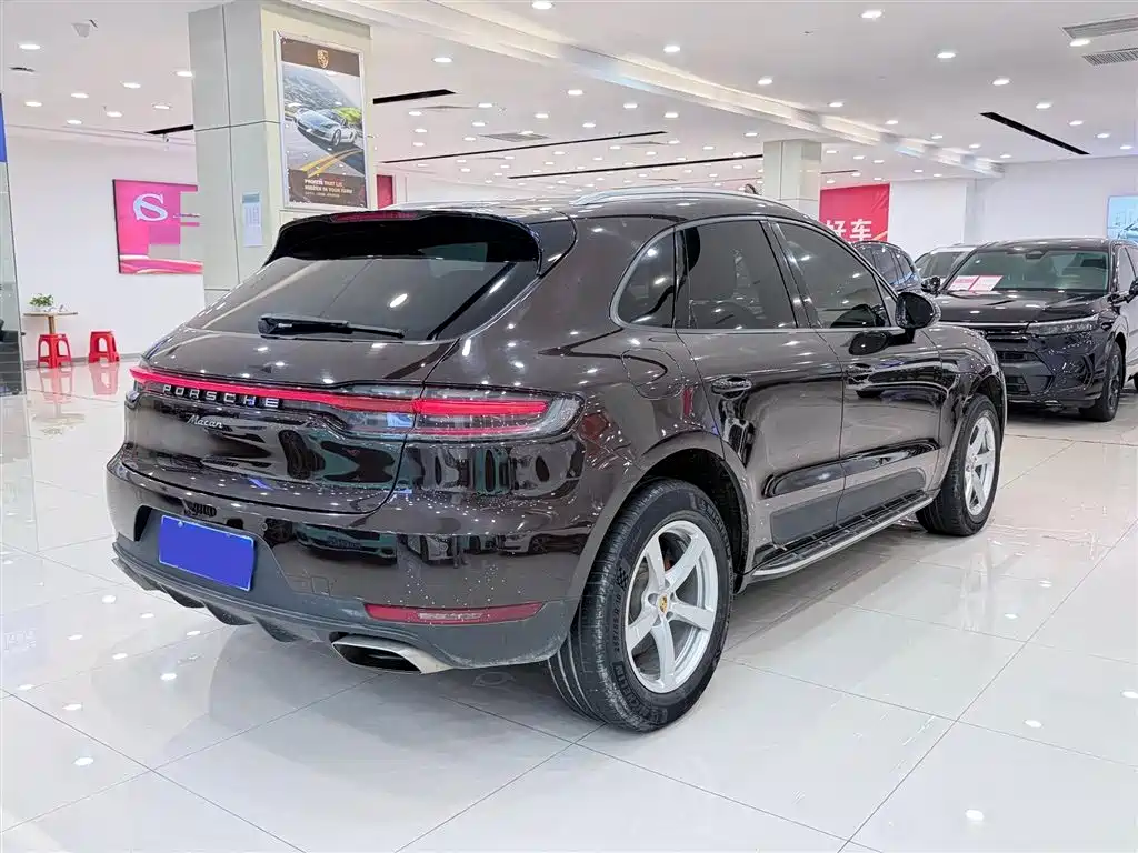 Porsche Macan 2019 — фото 13