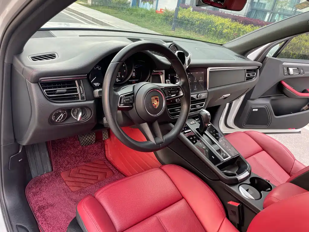 Porsche Macan 2023 — фото 11
