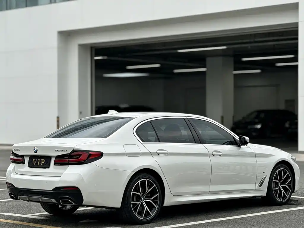BMW 5 Series 2022